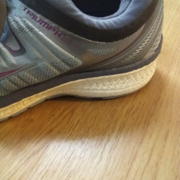 SAUCONY Women's EVERUN S10414-1 Triumph Gray/Purple Sneakers Size 9W Run… - Picture 4 of 5